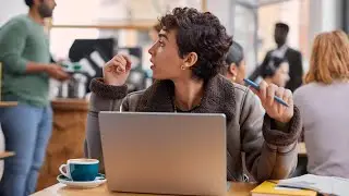 Meet Distracted Dina