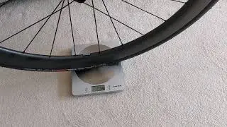 Zipp 303S wheels with Schwalbe 30 mm tyres - weight