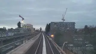 Skytrain in Vancouver #tracktrain #vancouver #fast #cool #frontwagon