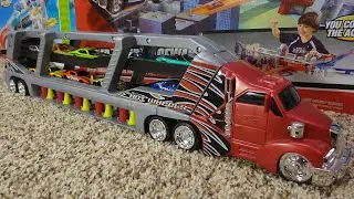 Hot Wheels Supermax Transporter - Unboxing and Demonstration