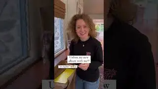 Unbox my new album “Circumstance” with me! #alicehowe #muscleshoals #americana #singersongwriter