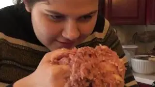 Binging w/ Bova's| Mary's Meatballs
