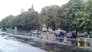 Взрыв возле милиции
