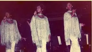 THE SUPREMES "Floy Joy" Live in Hawaii 1972 (Mary Wilson, Lynda Laurence & Cindy Birdsong)