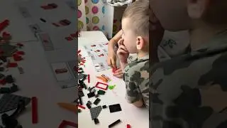 Тоня и Лёша собирают ЛЕГО ГАРРИ ПОТТЕР 