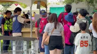 2024.11.9  台中市 中信兄弟封王遊行感謝祭 台中市政公園 贈送冠軍旗
