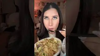 Extra guac 🤤 #chipotle #asmr #foodie #mukbang #burrito #guacamole #viralshorts