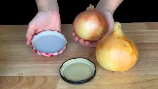 I take the onion and the lid. A friend from China taught me. Simple delicious!