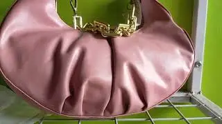 warna dusty nya juga menarik
