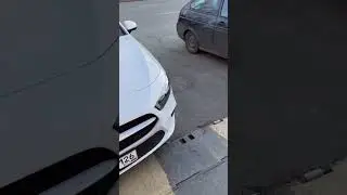 Что-то в этом мерседесе с панелью не то🤔😁