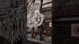 Знаменитая чешская костница. Костёл украшенный человеческими костями