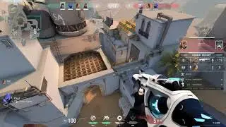 VALORANT Player Accidentally Teleports Above Map