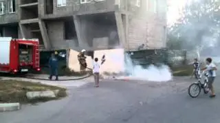 В Анапе опять загорелась заброшенная стройка