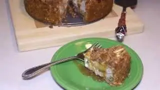 Apple Crisp Cheesecake