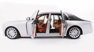 2018 Rolls-Royce Phantom video debut