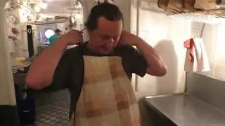 Готовим плов на судне в море или плов по-флотски!