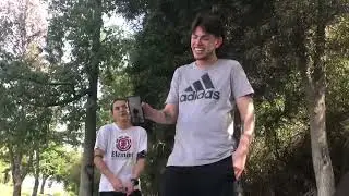 está de cabeza ese weon