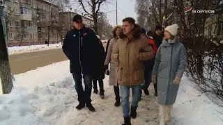 Глава Серпухова Сергей Никитенко проверил качество уборки снега