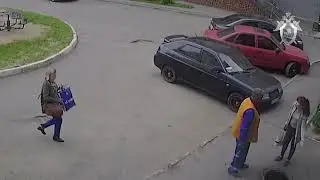 Ребенок упал в люк