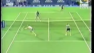 Martina/Monica vs Venus/Serena 2001 Sydney Highlights 2/2