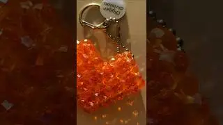 Плетение брелка из хрустальных бусин в форме сердца от Digger division #плетение #рукоделие