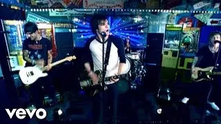 Boys Like Girls - Love Drunk (Official Video - Clean)