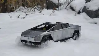 слепил из пластилина CYBERTRUCK!!!