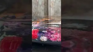 Цветочный взрыв!  Красивый журнальный столик из смолы и цветов