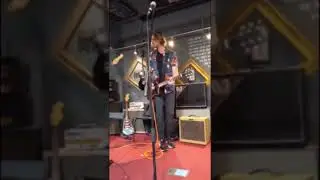 Duck Walk FAIL during 'Johnny B Goode'...