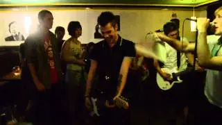 Ashton K - Blink 182 - First Date