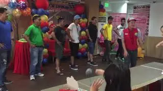 Dancing Baby Shark at Jollibee #jollibeetanza