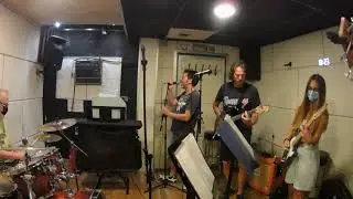 Feo, Fuerte y Formal (Ensayo GRUPO)