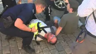 Полицията прилага груба сила срещу протестиращите
