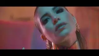 Flavia Laos - Intro