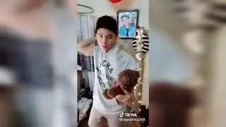 KUMPULAN TIK TOK DENGAN HASTAG 