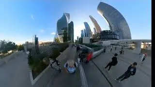 Я шагаю по Москве