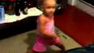 Julia- Dançarina mirim - incrivel !!!! (1).3gp