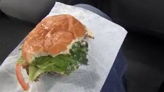 Testissä Triplajalapeno (Hesburger)