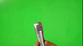 Microphone on green screen