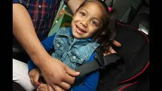 English: Is your child in the right seat?