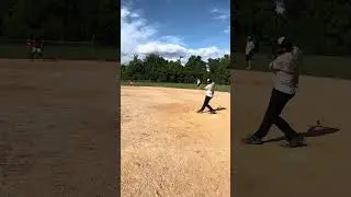 Men’s Slowpitch Softball 🥎 Was this a good hit from E Welk ?! #Asa #sundayleague #usssa #yee