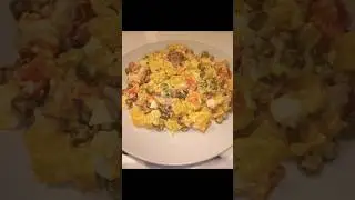 с наступающим Новым годом салат оливье очень вкусный😋