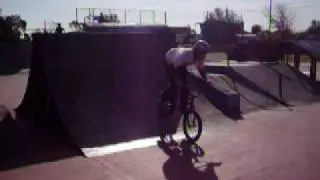 practicando barspin en elepe