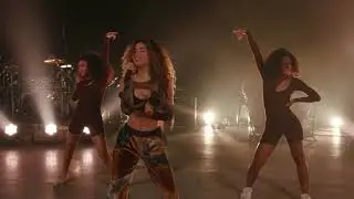 Skylar Simone - Babe (LIVE)