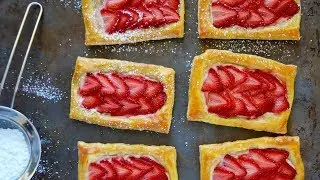 5-Ingredient Strawberry Breakfast Pastries