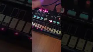 FM Synth bassline (VOLCA FM)