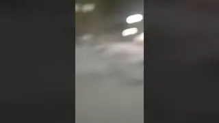 это влог как мы с дедушкой гуляли по комсомольской площади город Ухта ☃️❄️🌨️☃️ на улице снежно.