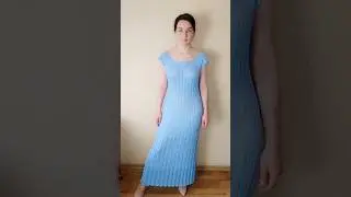 Связала крючком красивое летнее платье