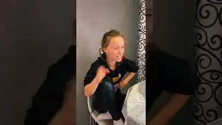 А вам покупает бабушка штанишки? 🤩