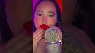 Asmr moranguinho na boca /Som De Boca Molhado